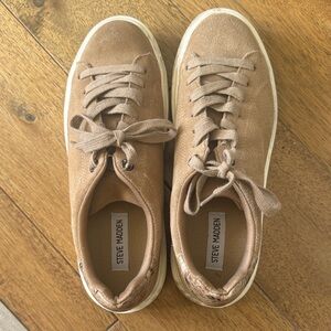 Steve Madden Beige Suede Low-Top Sneakers